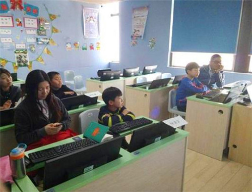 虫虫之家少儿编程